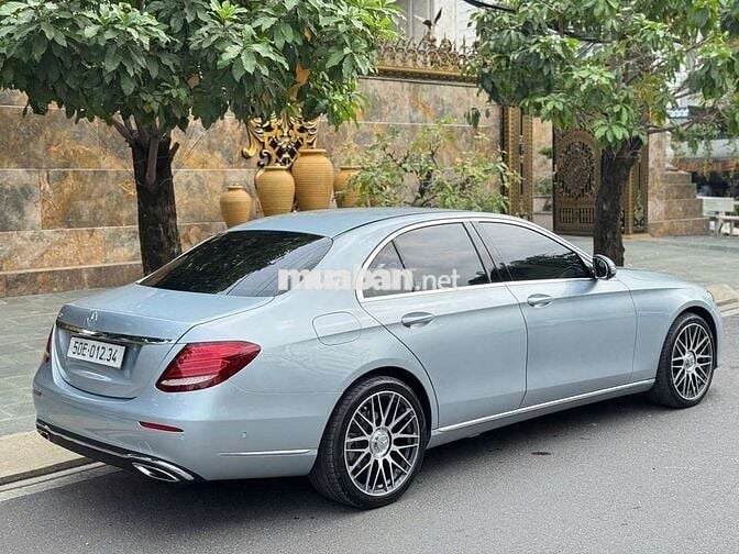 Mercedes E200 2017 Bạc 60000 km