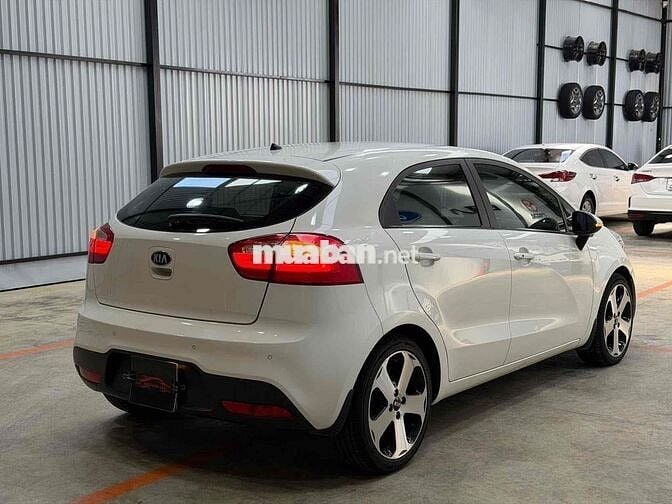 Kia Rio 2014 Hatchback nhập Hàn 58000 km