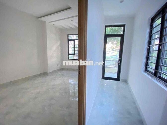 CHO THUÊ nhà Mặt Tiền 2 tầng kẹp kiệt 5m - Trường Chinh
