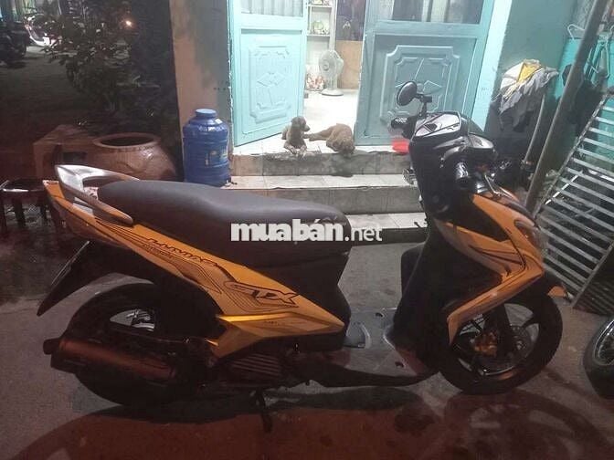 Yamaha Luvias Trắng