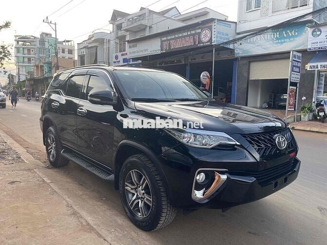 Toyota Fortuner 2017 Một cầu Đen 72 vạn km