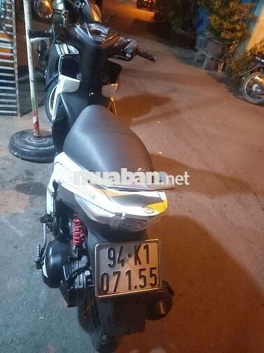 Yamaha Luvias Trắng