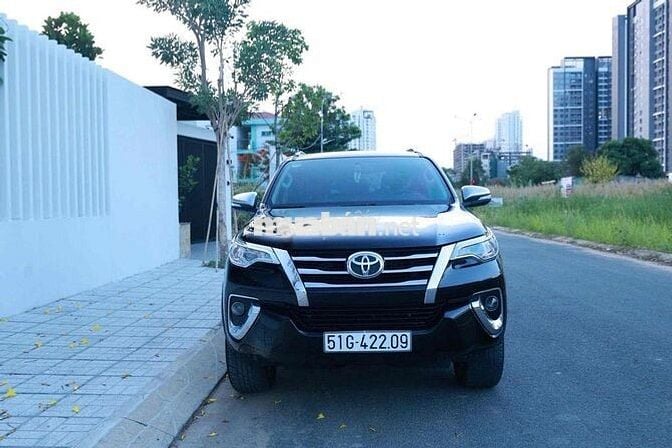 Toyota Fortuner 2.7 AT 2017 Đen nâu