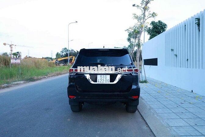 Toyota Fortuner 2.7 AT 2017 Đen nâu