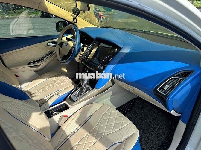 Ford Focus 2019 1.5L bản trend Trắng Tự động