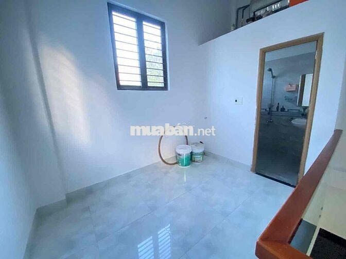 CHO THUÊ nhà Mặt Tiền 2 tầng kẹp kiệt 5m - Trường Chinh