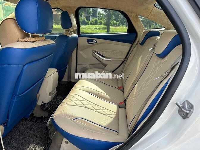 Ford Focus 2019 1.5L bản trend Trắng Tự động