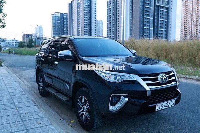 Toyota Fortuner 2.7 AT 2017 Đen nâu