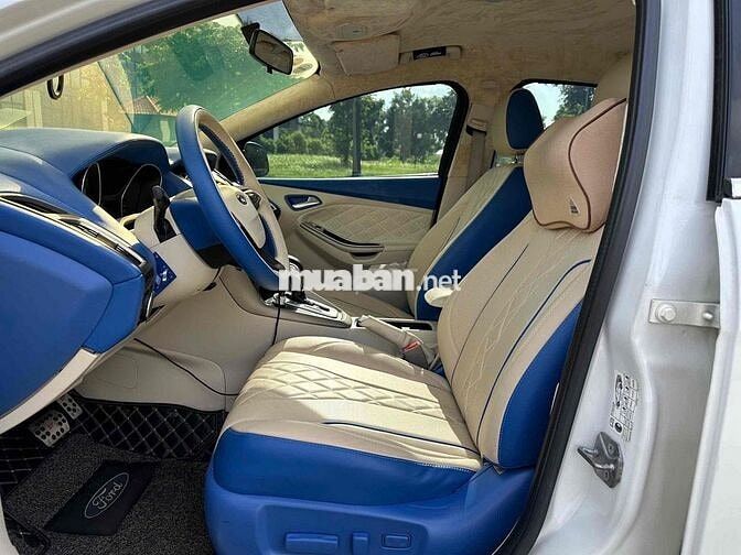 Ford Focus 2019 1.5L bản trend Trắng Tự động