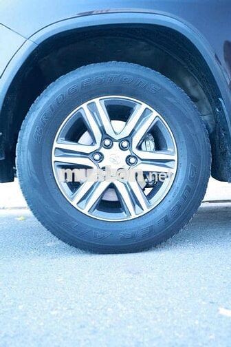 Toyota Fortuner 2.7 AT 2017 Đen nâu