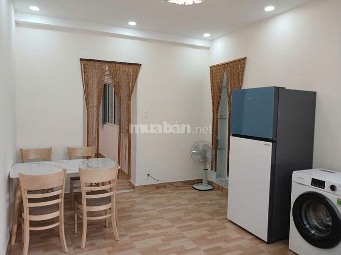 Cho thuê chung cư Trần Hưng Đạo, P.2, quận 5, đầy đủ NT , 3PN2WC.