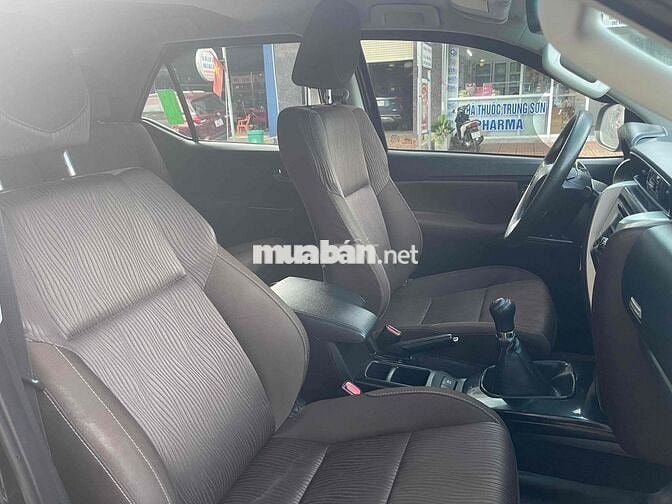 Toyota Fortuner 2017 Một cầu Đen 72 vạn km