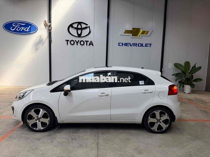 Kia Rio 2014 Hatchback nhập Hàn 58000 km