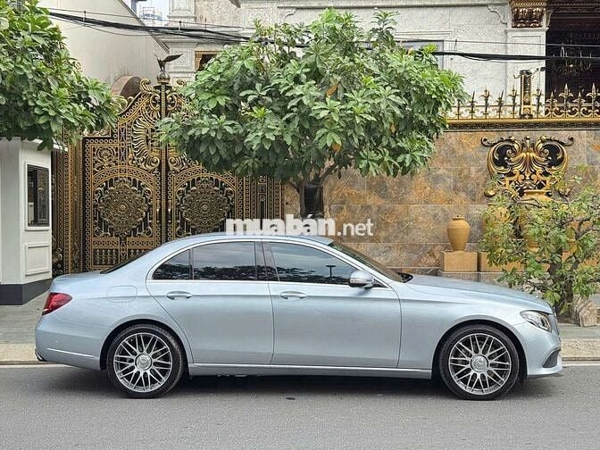 Mercedes E200 2017 Bạc 60000 km