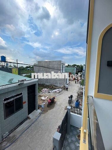 CHÍNH CHỦ bán đất thổ cư 44m2 ngay chợ Mỹ Hạnh Nam 