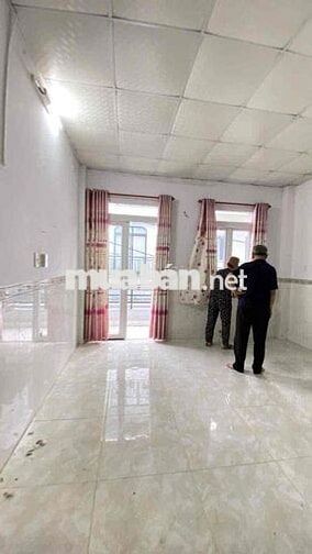 nhà 1 lầu hẻm oto ngay đại học cảnh sát, đại học ngân hàng nhà trống