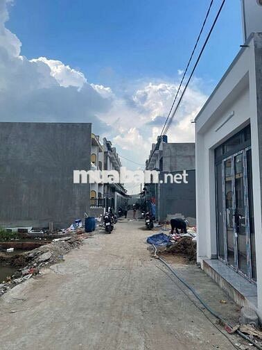 CHÍNH CHỦ bán đất thổ cư 44m2 ngay chợ Mỹ Hạnh Nam 