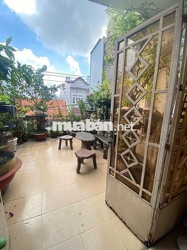 Nhà mặt tiền hẻm, 4 tấm, Hơn 72 m2 mà Giá chỉ 6 tỷ hơn