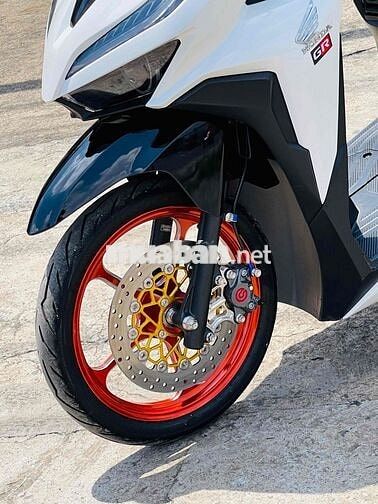 Honda Vario 150 Trắng Xăng