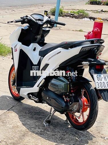 Honda Vario 150 Trắng Xăng