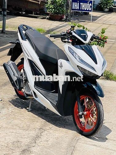 Honda Vario 150 Trắng Xăng
