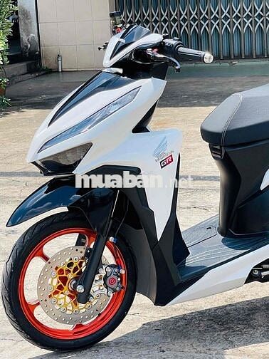 Honda Vario 150 Trắng Xăng