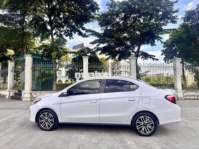 Mitsubishi Attrage 2021 1.2 CVT Premium Trắng