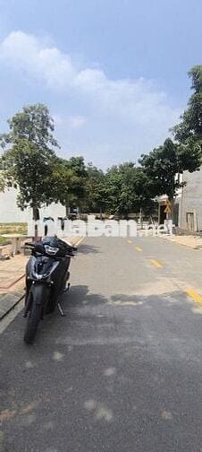 BÁN NHÀ 1T1L CÁCH KCN VSIP 3 CHỈ VÀI PHÚT – SHR – GIÁ CHỈ 2,2 TỶ