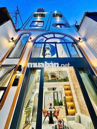 Nhà Mới Ngay Hàng Xanh View Landmark