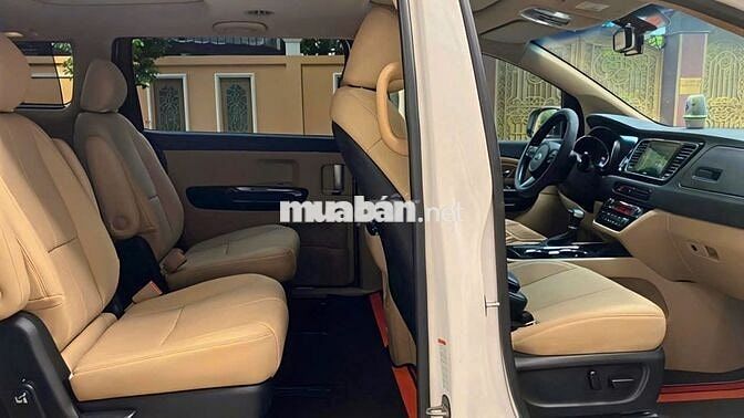 Gia đình bán xe Sedona bản Luxury full SX 2021