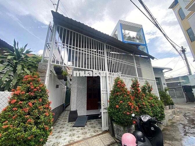ĐỨC | 67M² (6/7.7 x 9.5) NỞ HẬU | NHÀ CẤP 4 GỒM 2PN WC | HBG CÁCH TÔ N