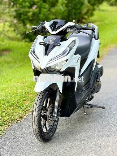 Honda Vario 125c 2022 Trắng đen 17000 km.Siêu Keng