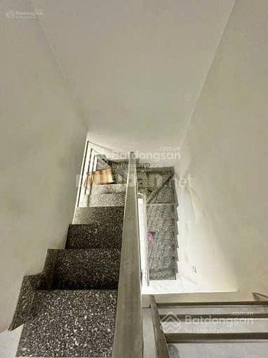 Bán gấp nhà hẽm 1trệt 1lầu, DTSD:gần 60m² Đường LH Phong, Q10, 4,6 tỷ