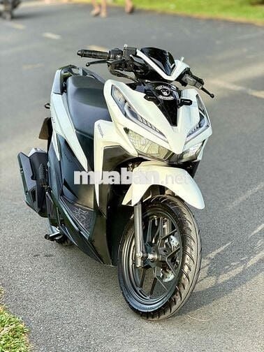 Honda Vario 125c 2022 Trắng đen 17000 km.Siêu Keng