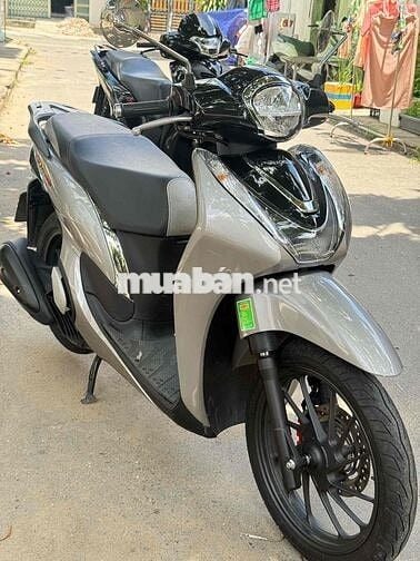 Honda SH Mode 2025 Bạc đen 3000km