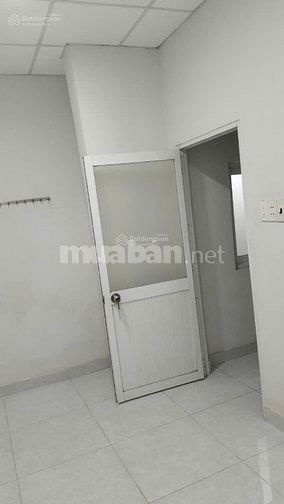 Bán gấp nhà hẽm 1trệt 1lầu, DTSD:gần 60m² Đường LH Phong, Q10, 4,6 tỷ