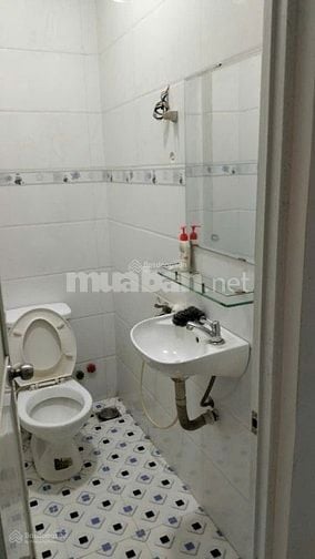 Bán gấp nhà hẽm 1trệt 1lầu, DTSD:gần 60m² Đường LH Phong, Q10, 4,6 tỷ