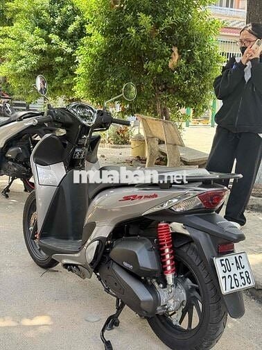 Honda SH Mode 2025 Bạc đen 3000km
