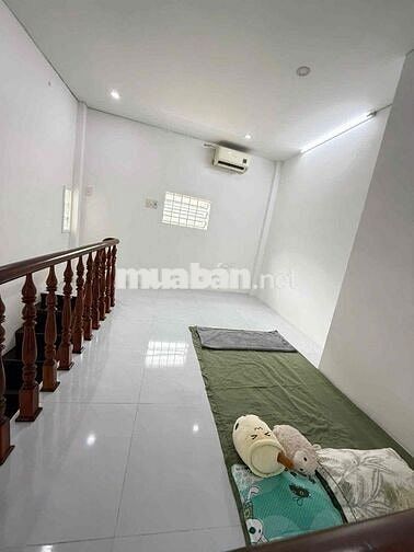 BÁN NHÀ TRỆT LỮNG HOÀN CÔNG HẺM 70 TRẦN HƯNG ĐẠO