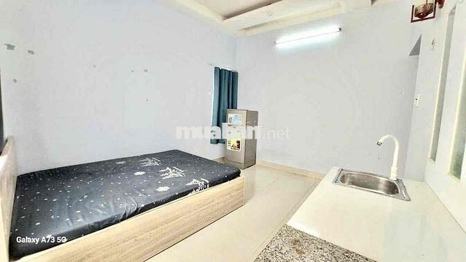 Studio Full Nội Thất Có Kệ Bếp – Cửa Sổ Lớn Thoáng Mát – Dương Bá Trạc