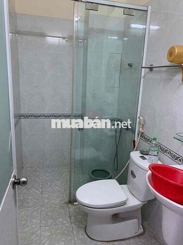 cho thuê nhà 2 lầu Ngã tư ga gần chợ cầu đồng 4 phòng ngủ đường 5m