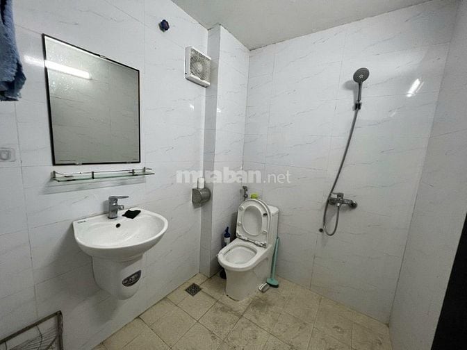 Cho thuê nhà nguyên căn 5 tầng, 6 ngủ, 5WC phố Hoàng Sâm ,Cầu Giấy