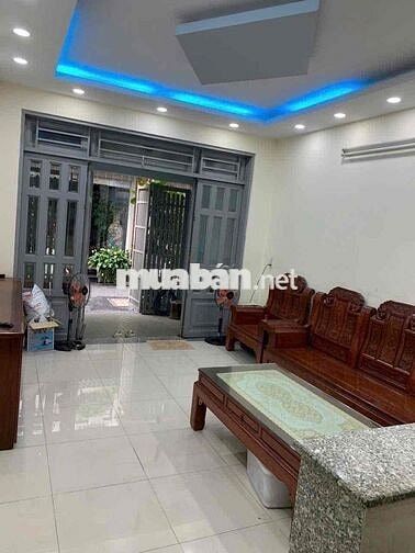 cho thuê nhà 2 lầu Ngã tư ga gần chợ cầu đồng 4 phòng ngủ đường 5m