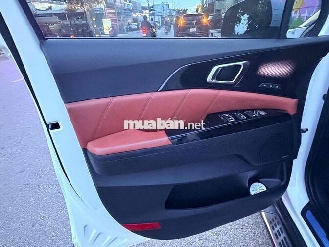 Kia Carnival Signature 2022 Dầu 63.000 km Trắng