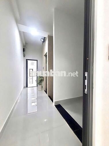 Cần cho thuê nhà Mặt Tiền Đường Hồng Lạc P.11 Q.Tân Bình 