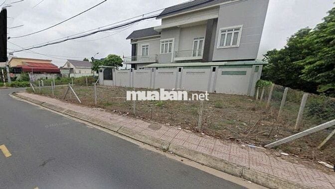 Chính chủ góc 2 mặt tiền đường nhựa lớn