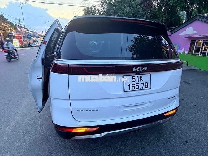 Kia Carnival Signature 2022 Dầu 63.000 km Trắng