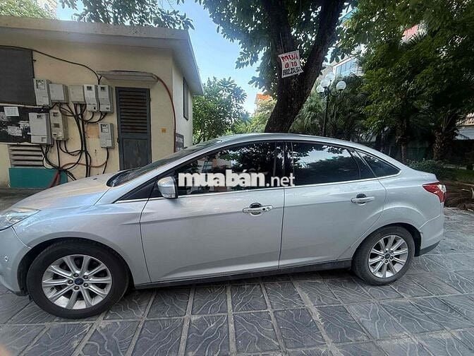 Ford Focus 2015 Bạc