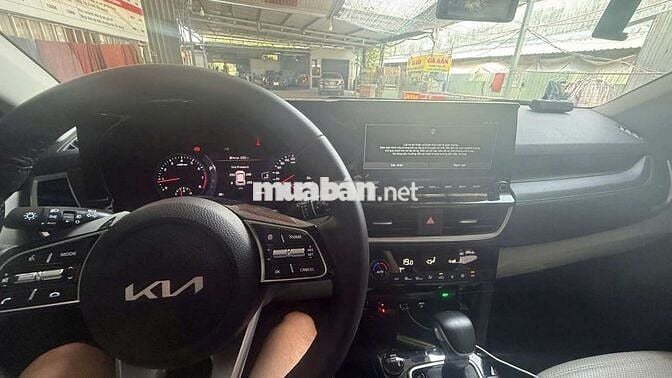 Kia Seltos Premium 2023 1.6 Trắng 24.000 km