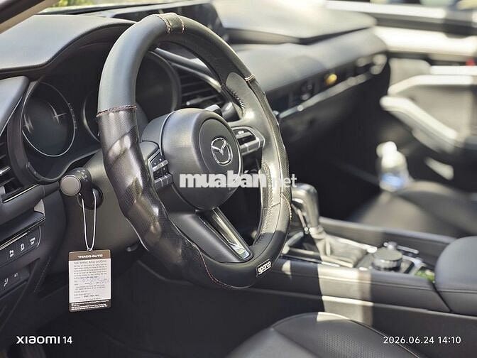 Mazda Mazda 3 Luxury 2023 Xám 33.000km
